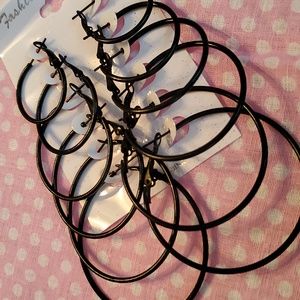 Black hoop earrings set